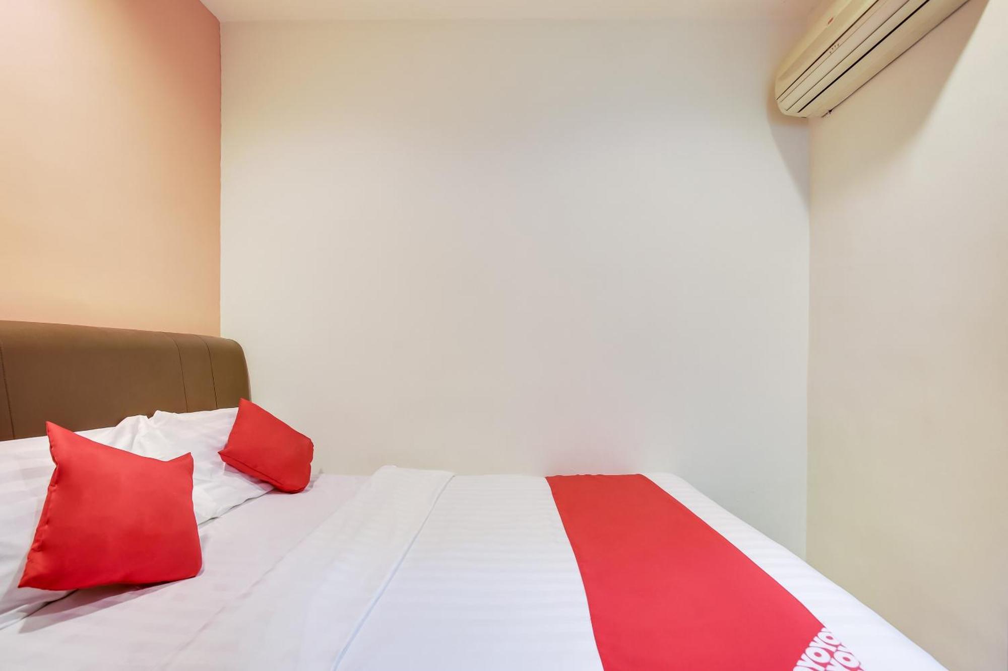 Oyo 90282 Hotel Taj Inn, Seksyen 7 Shah Alam Exteriör bild