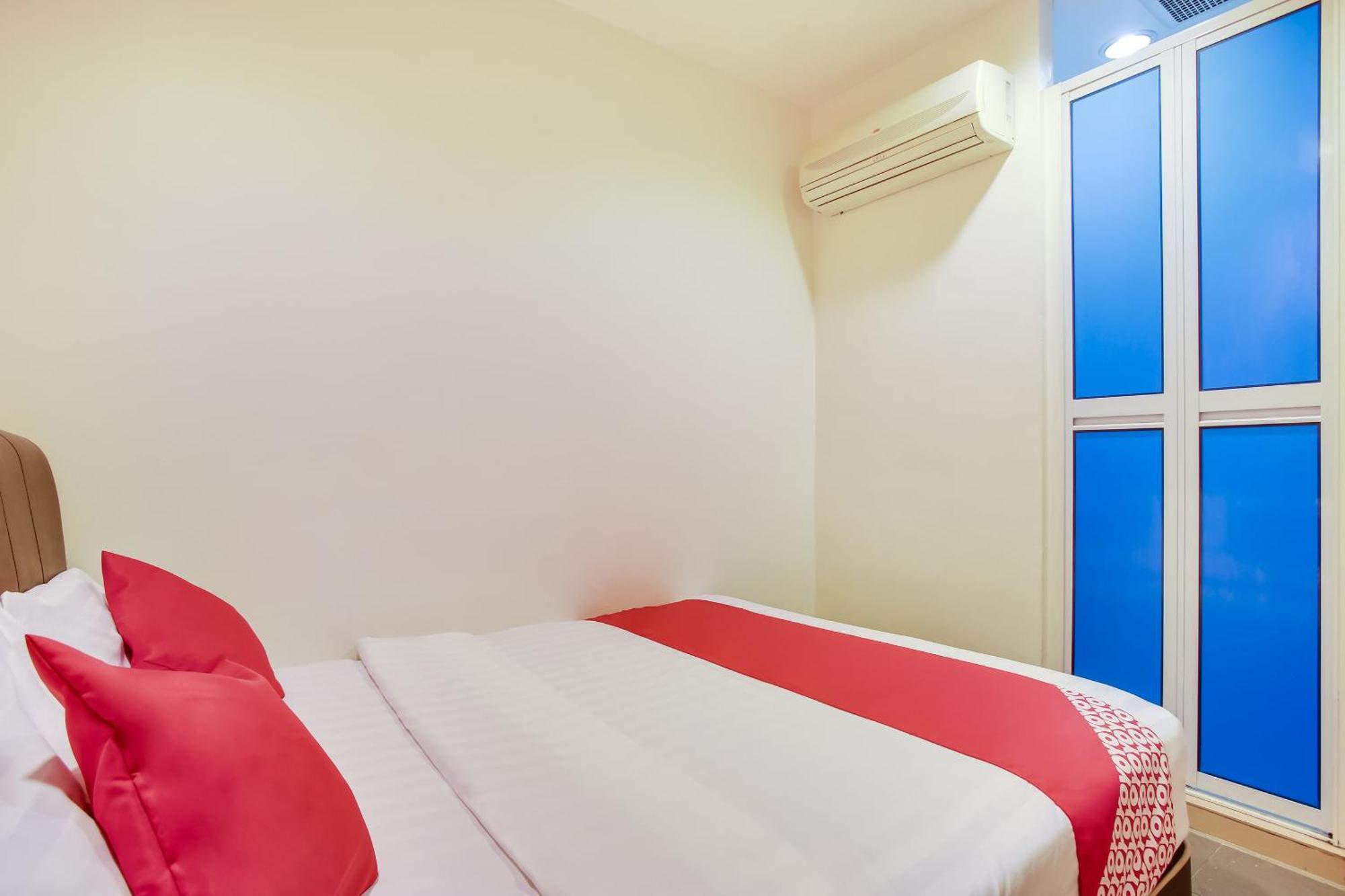 Oyo 90282 Hotel Taj Inn, Seksyen 7 Shah Alam Exteriör bild