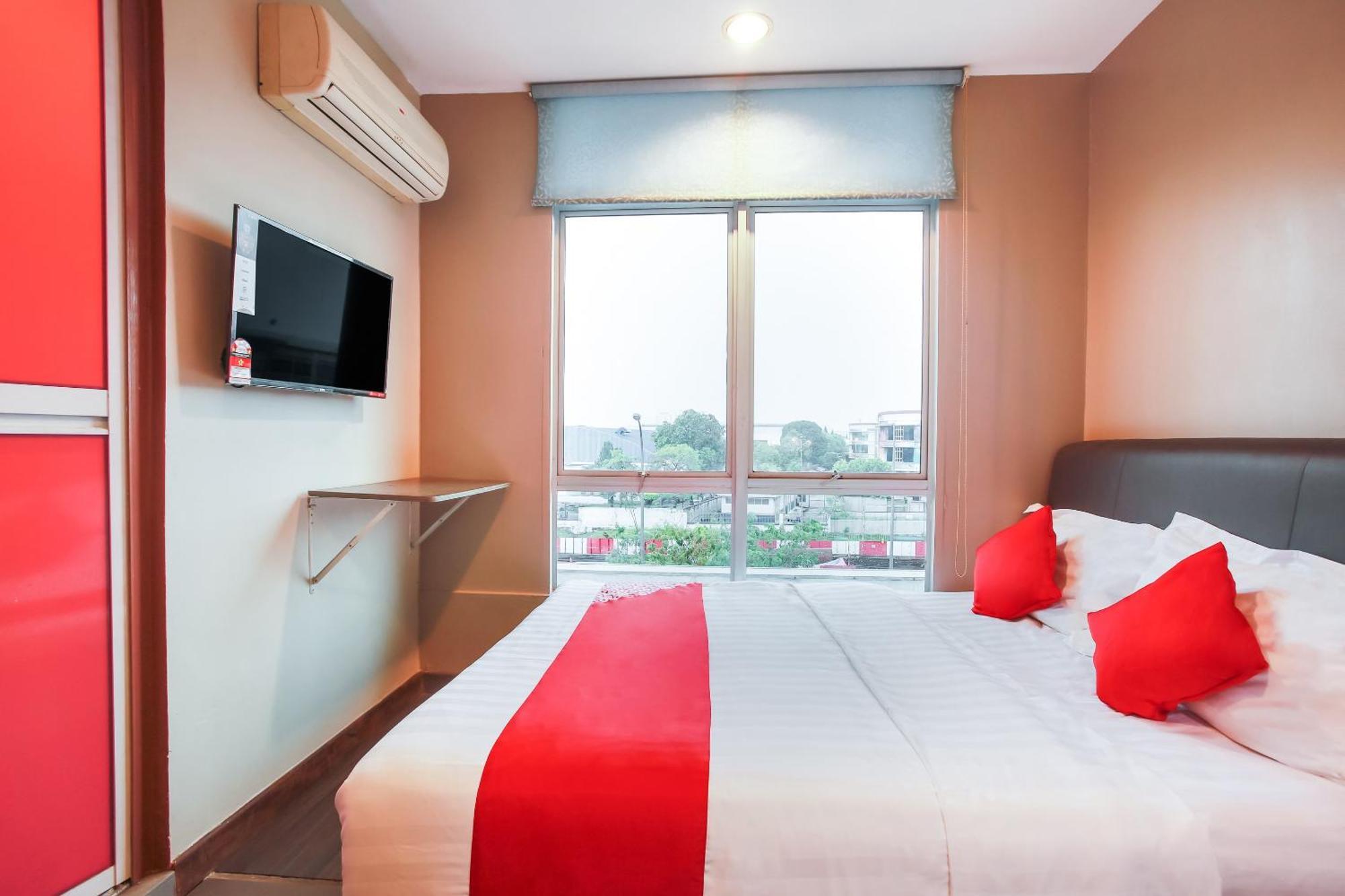 Oyo 90282 Hotel Taj Inn, Seksyen 7 Shah Alam Exteriör bild
