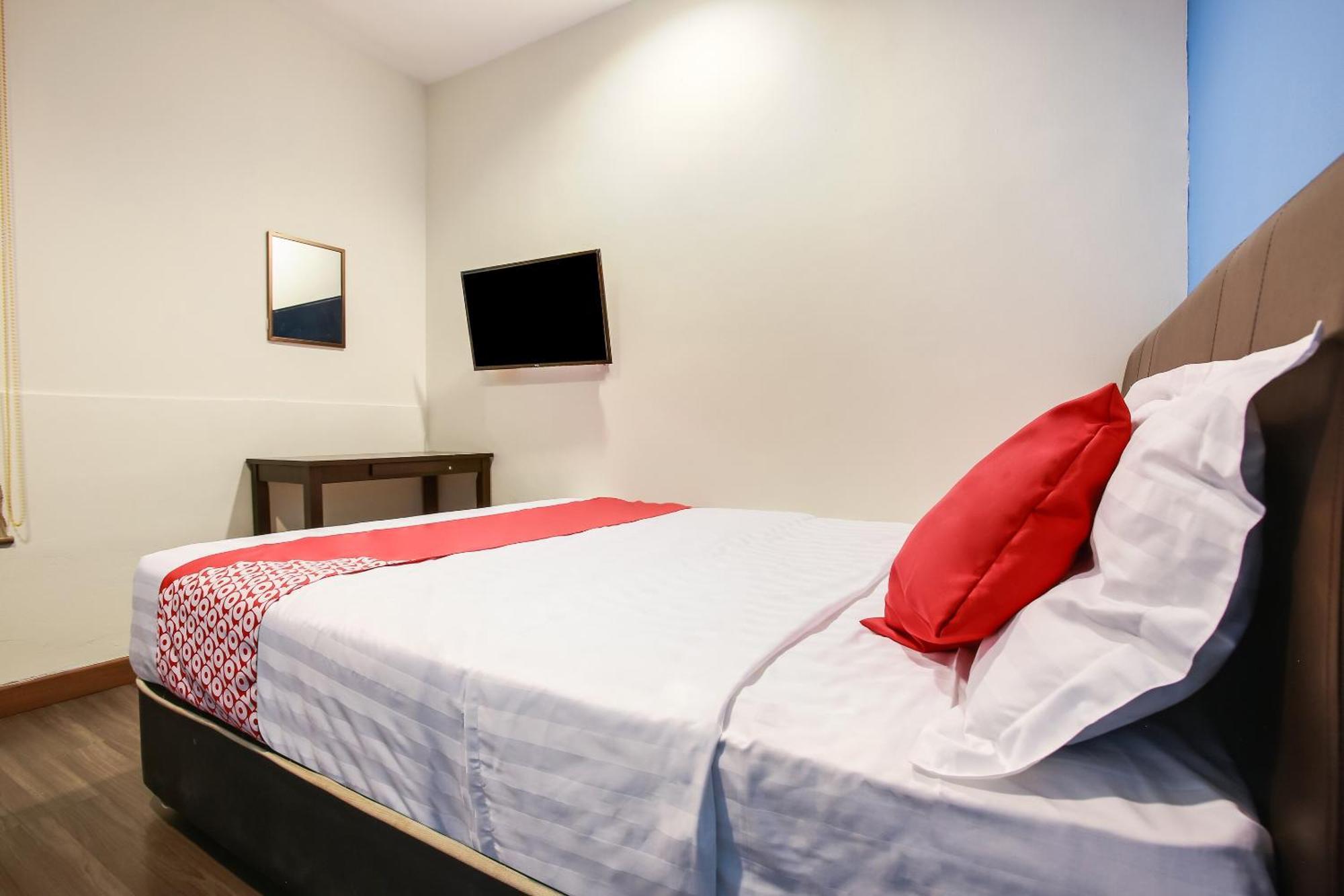 Oyo 90282 Hotel Taj Inn, Seksyen 7 Shah Alam Exteriör bild