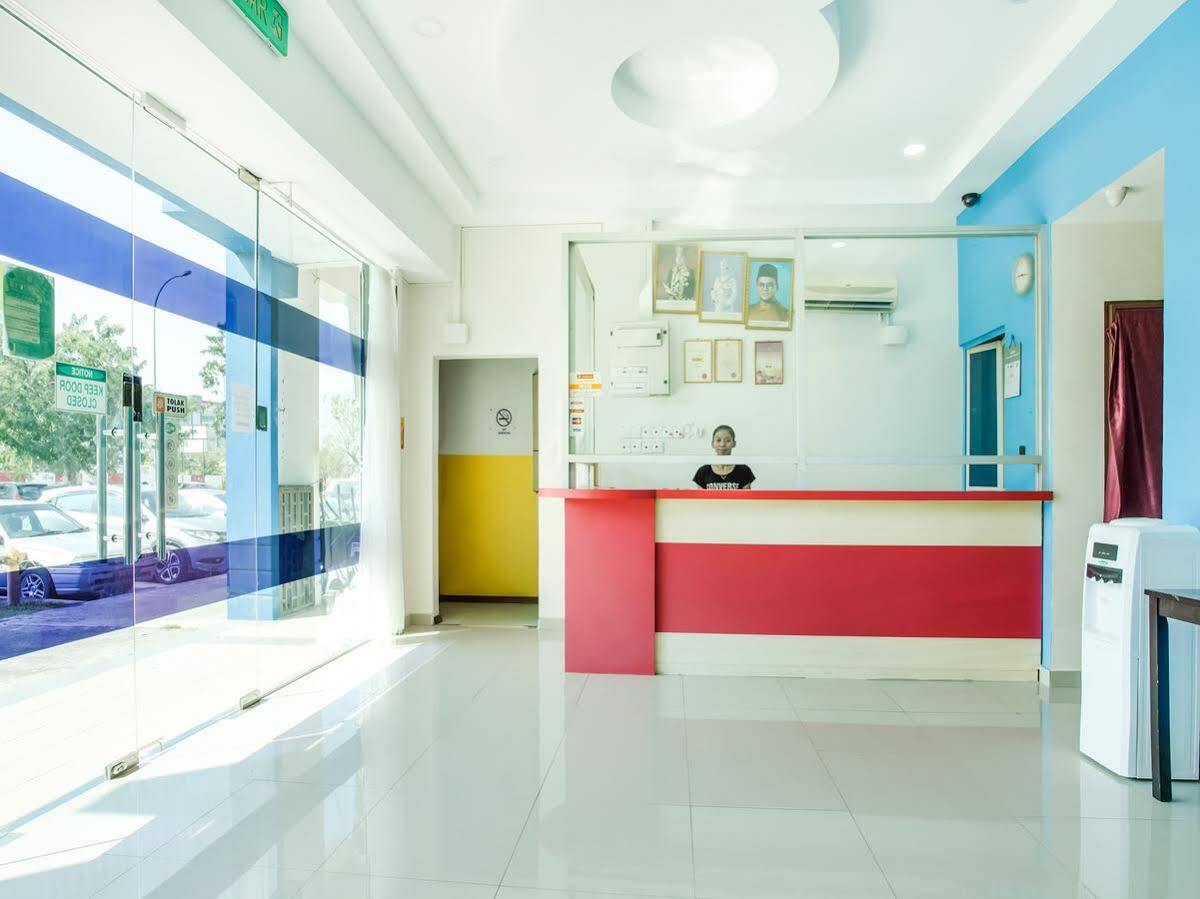 Oyo 90282 Hotel Taj Inn, Seksyen 7 Shah Alam Exteriör bild